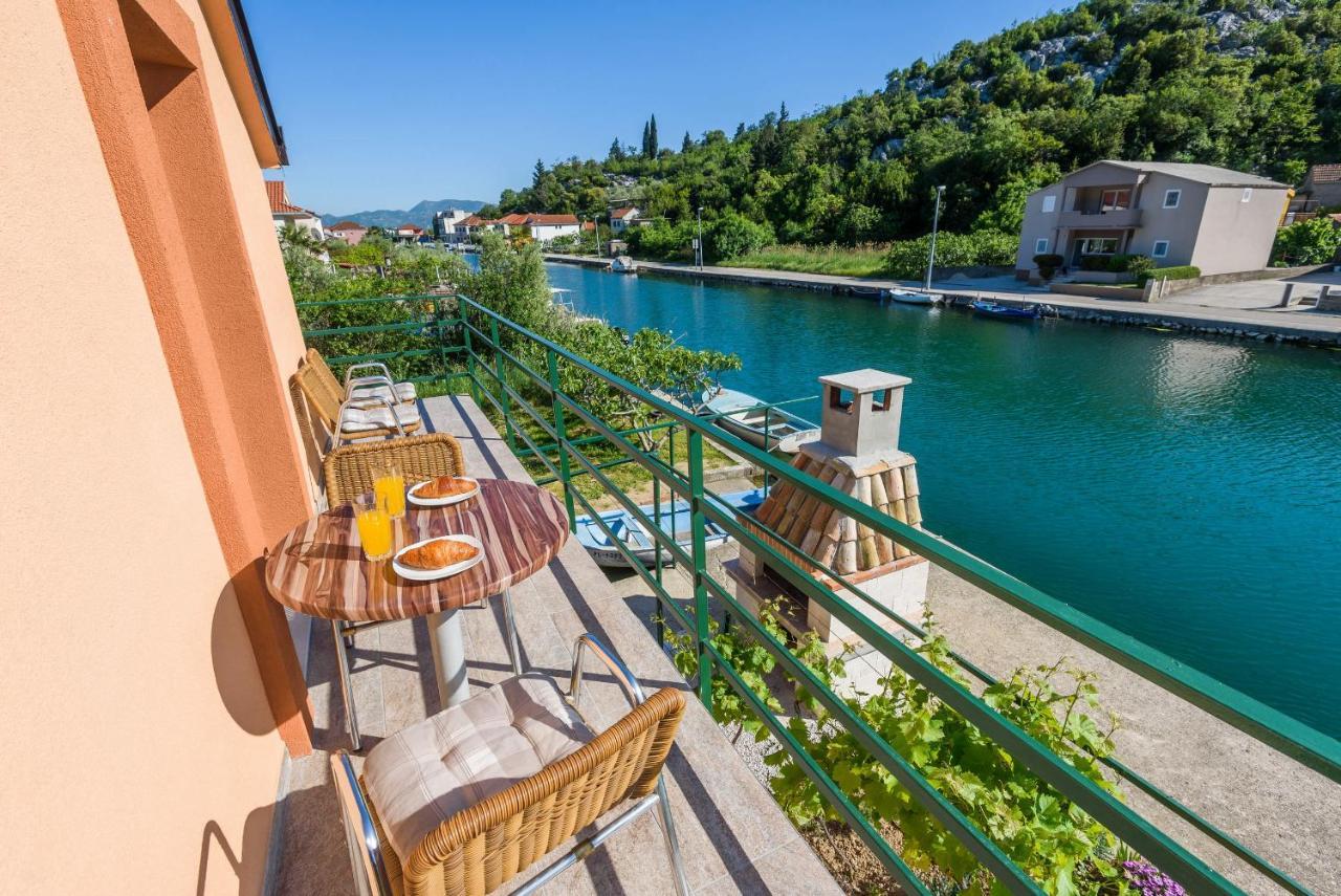 Bonaca Daire Rogotin Dış mekan fotoğraf